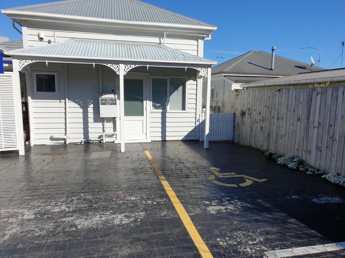 At Eden Park Motel Auckland Exteriör bild