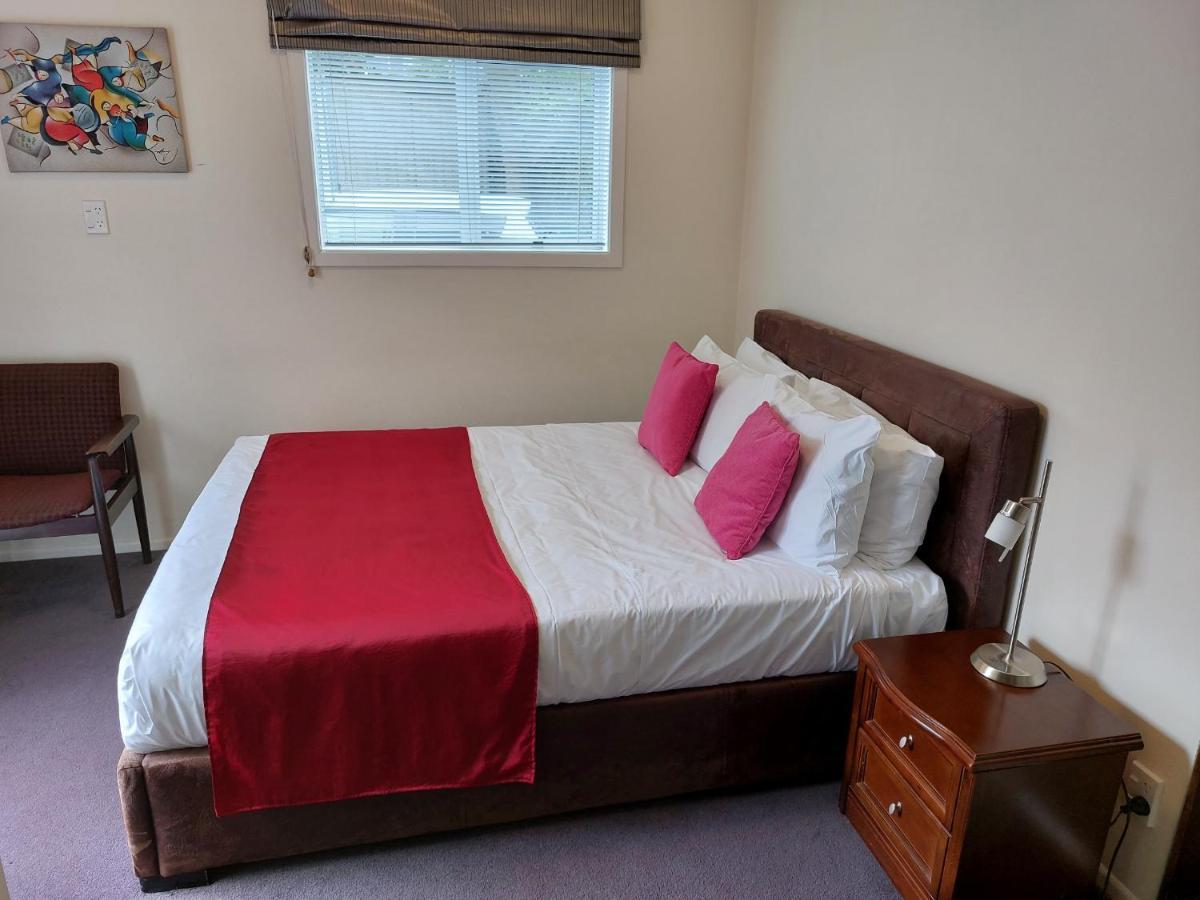 At Eden Park Motel Auckland Exteriör bild